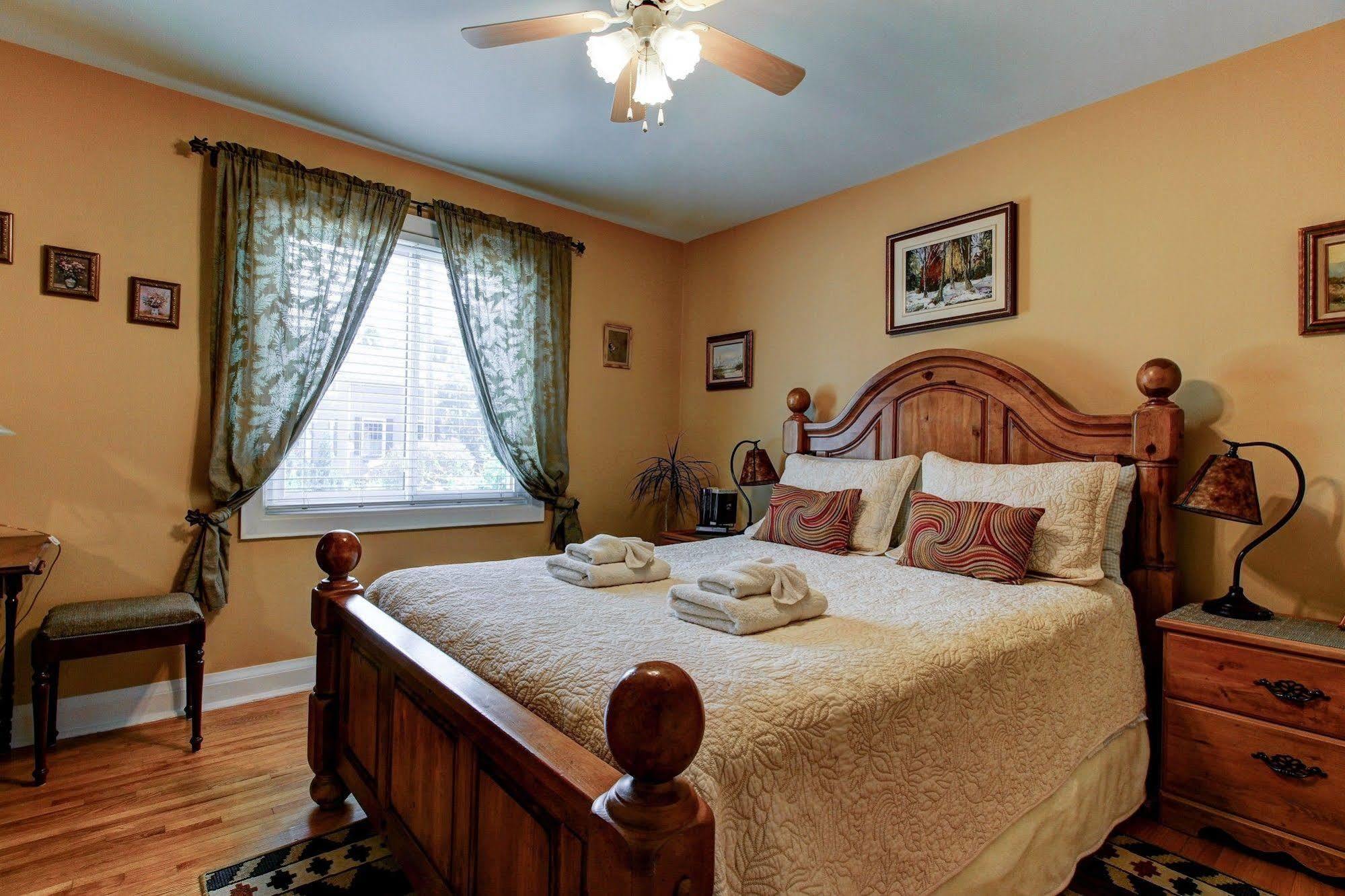 Williams Gate Bed & Breakfast Private Suites Niagara-on-the-Lake Eksteriør bilde